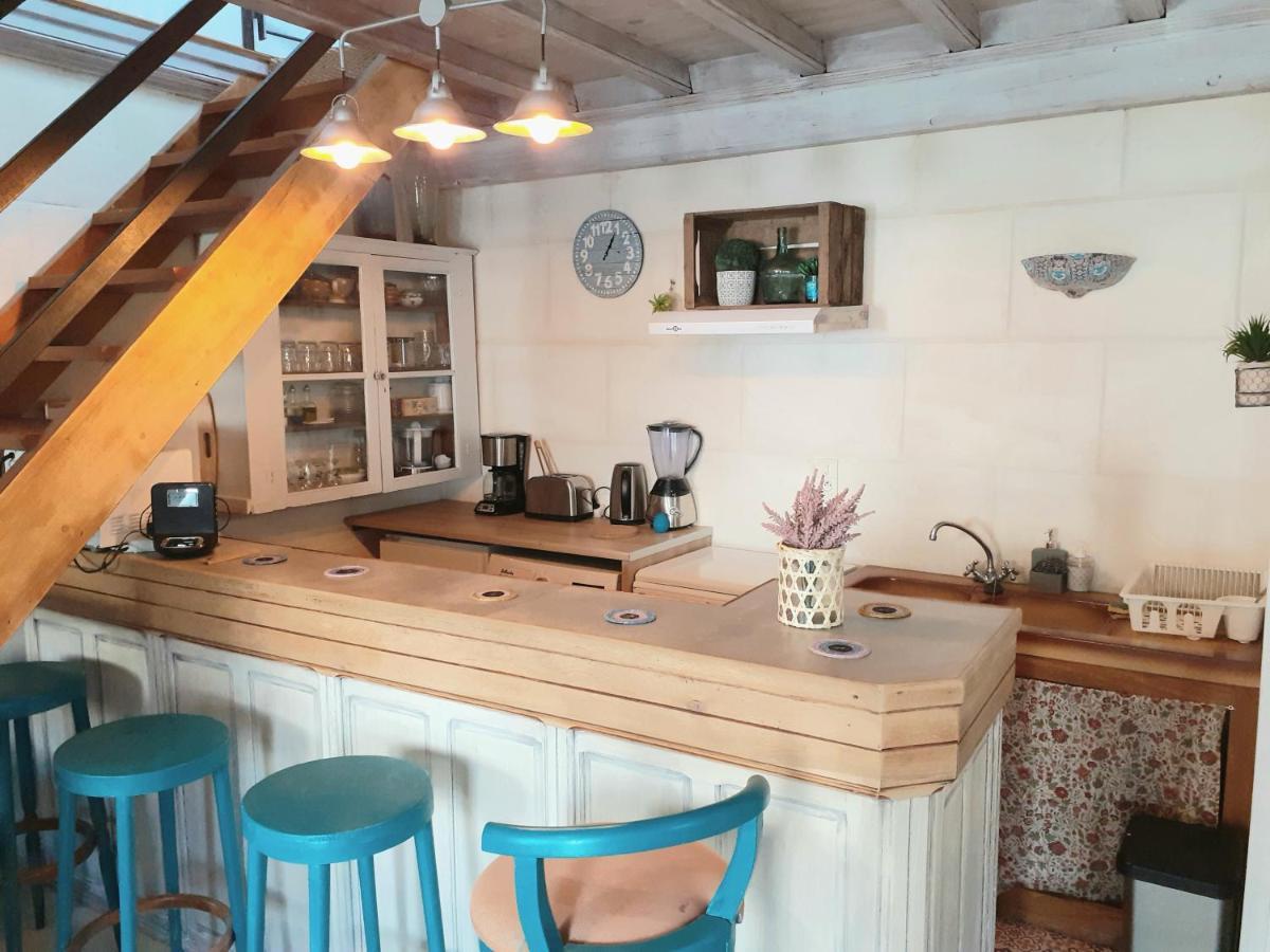 הוילה מאוסן לס אלפילס La Capucinette A L'Ombre Du Marronnier מראה חיצוני תמונה