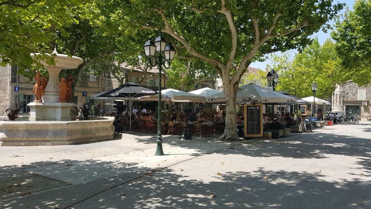 הוילה מאוסן לס אלפילס La Capucinette A L'Ombre Du Marronnier מראה חיצוני תמונה